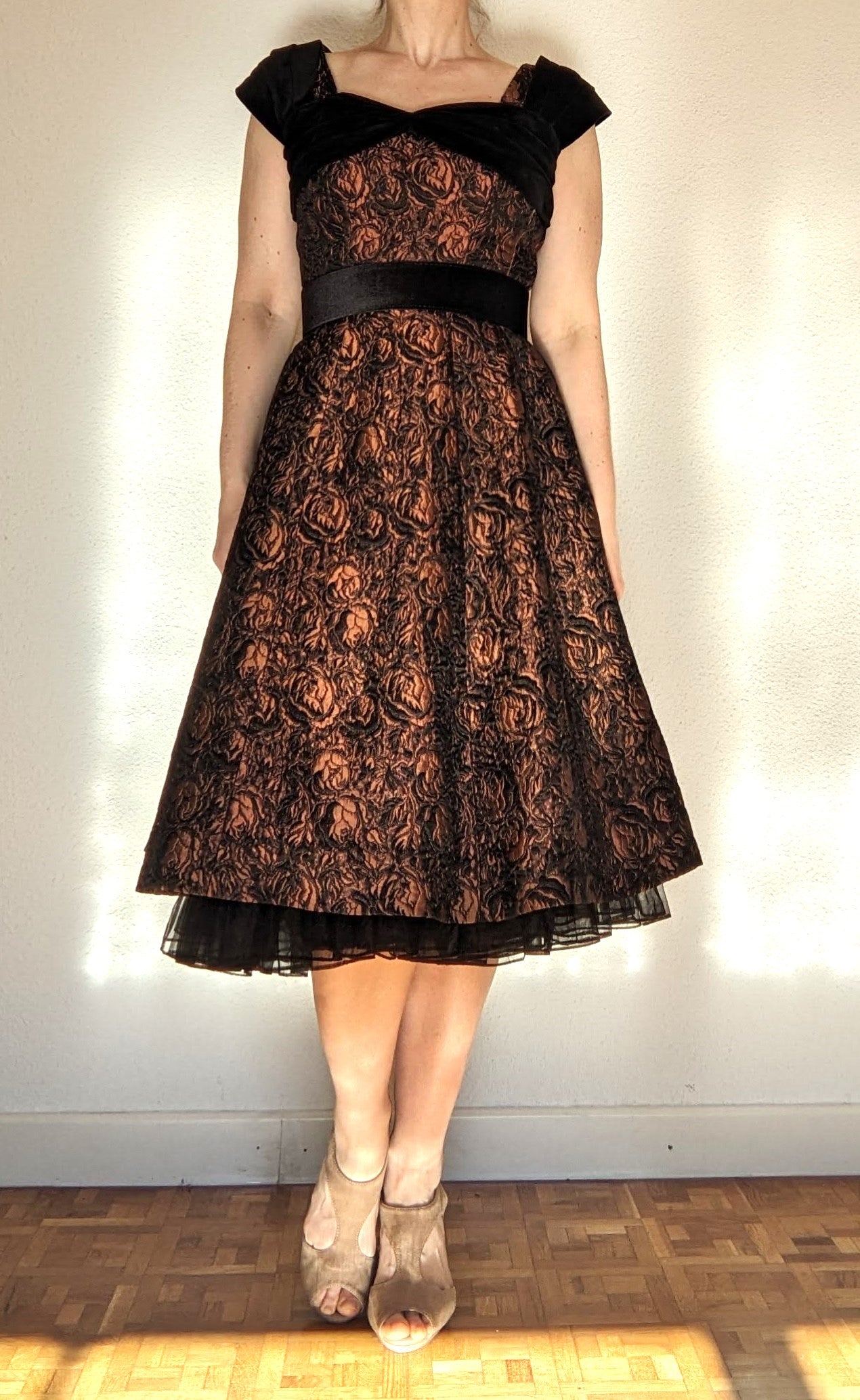 Vintage 1950s copper & black dress