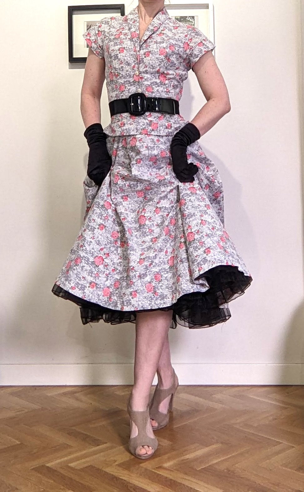 Vintage 1940s-50s floral cotton dress