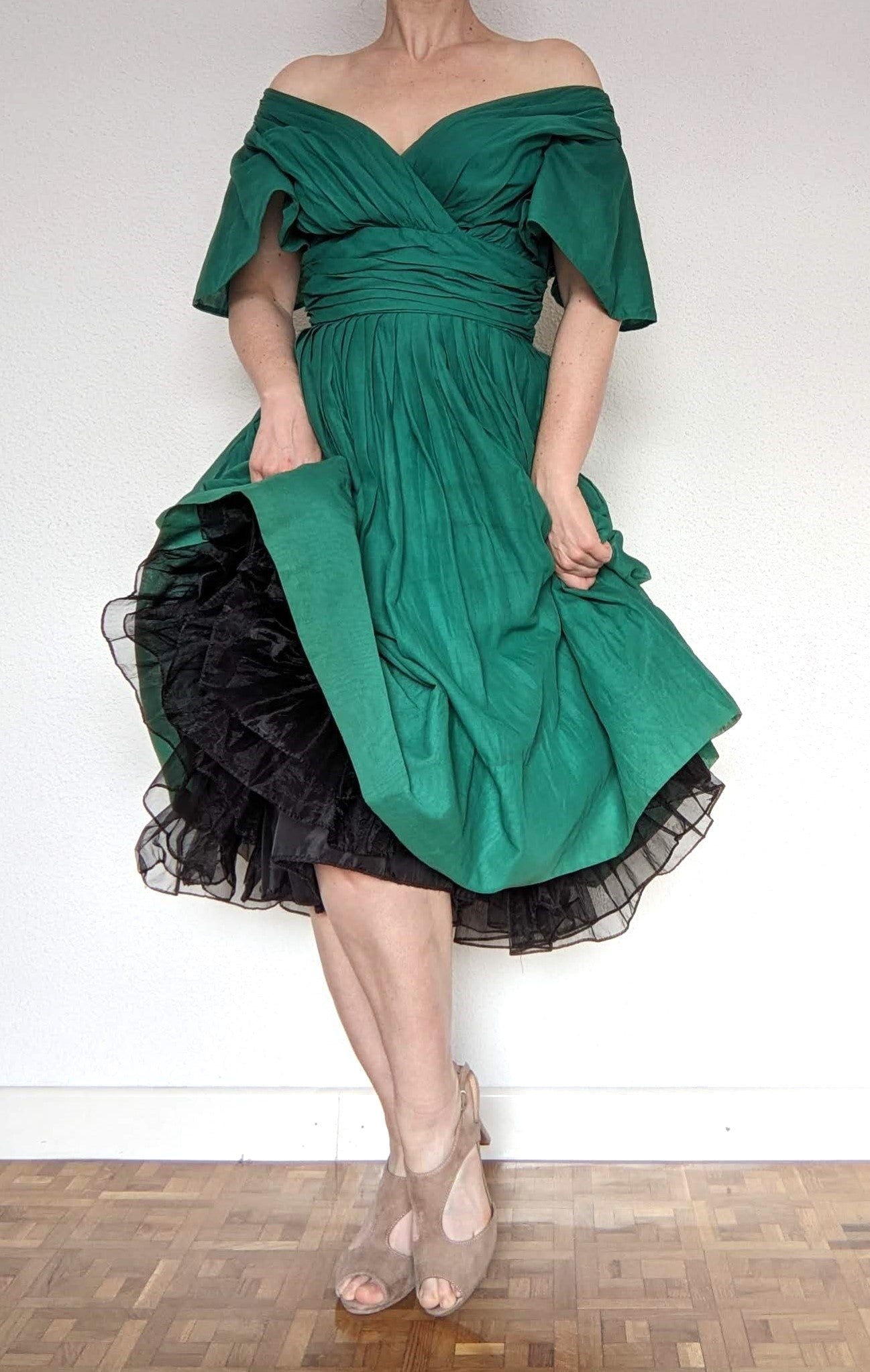 Vintage 1950s-60s green cotton dress