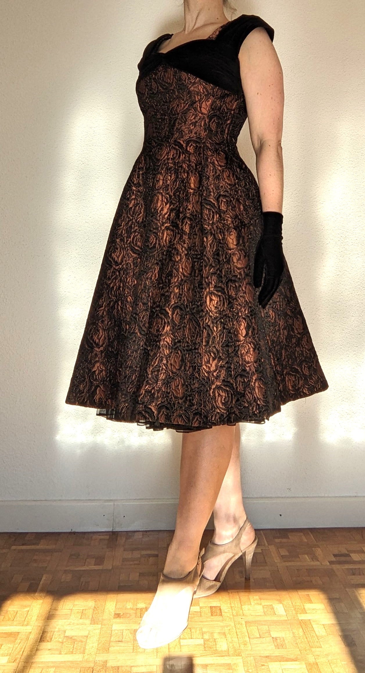 Vintage 1950s copper & black dress