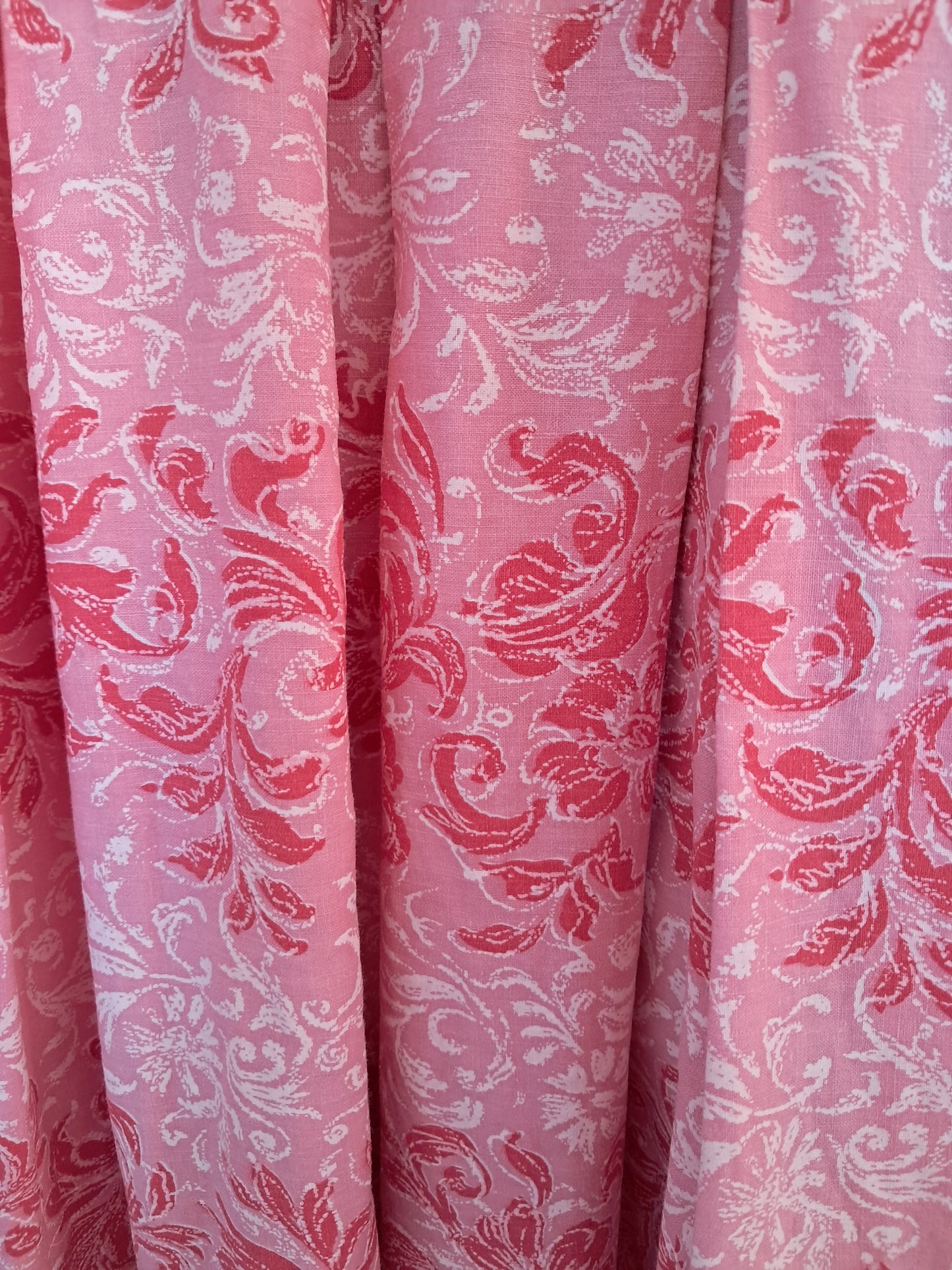 Vintage 1950s pink & white floral dress
