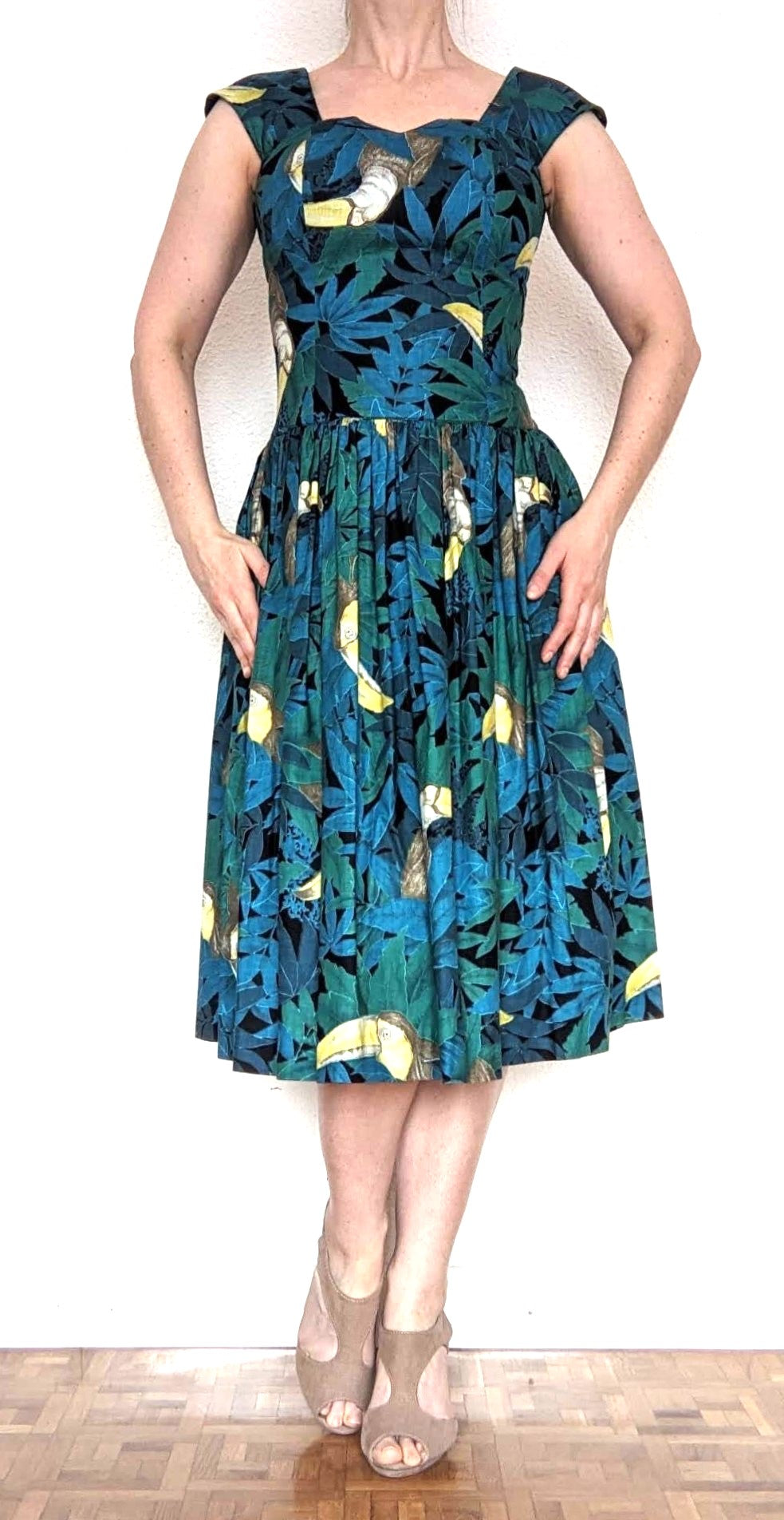 Vintage 1980s tropical pelican print dress