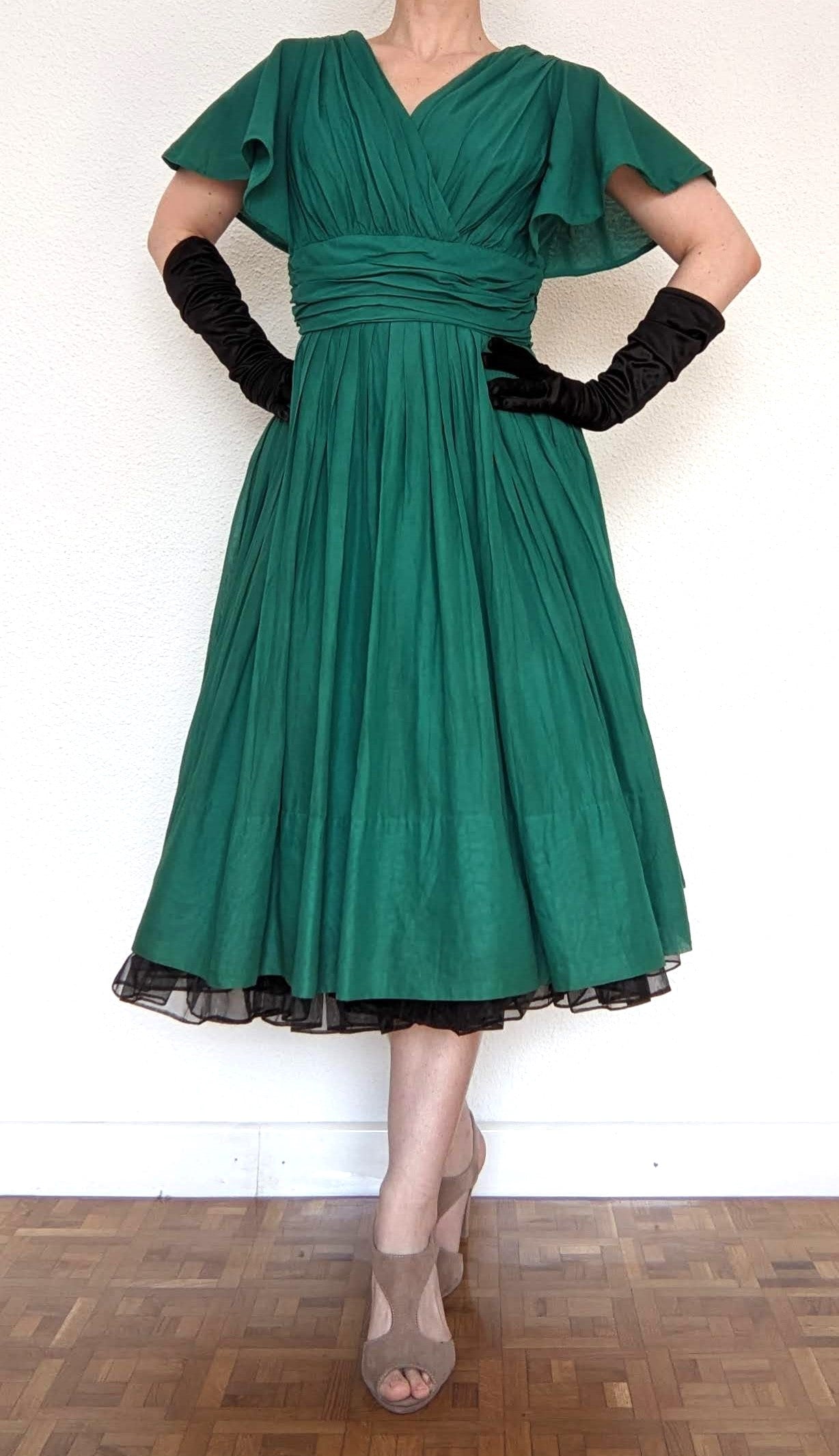 Vintage 1950s-60s green cotton dress
