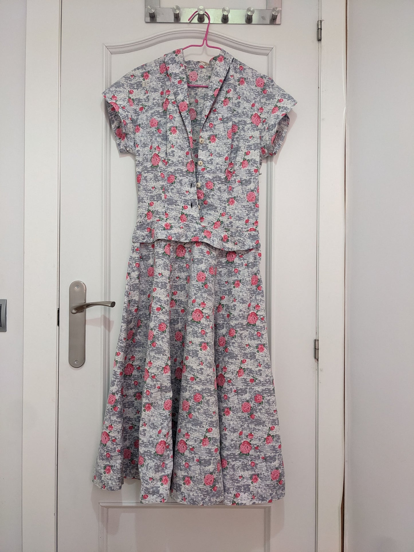 Vintage 1940s-50s floral cotton dress