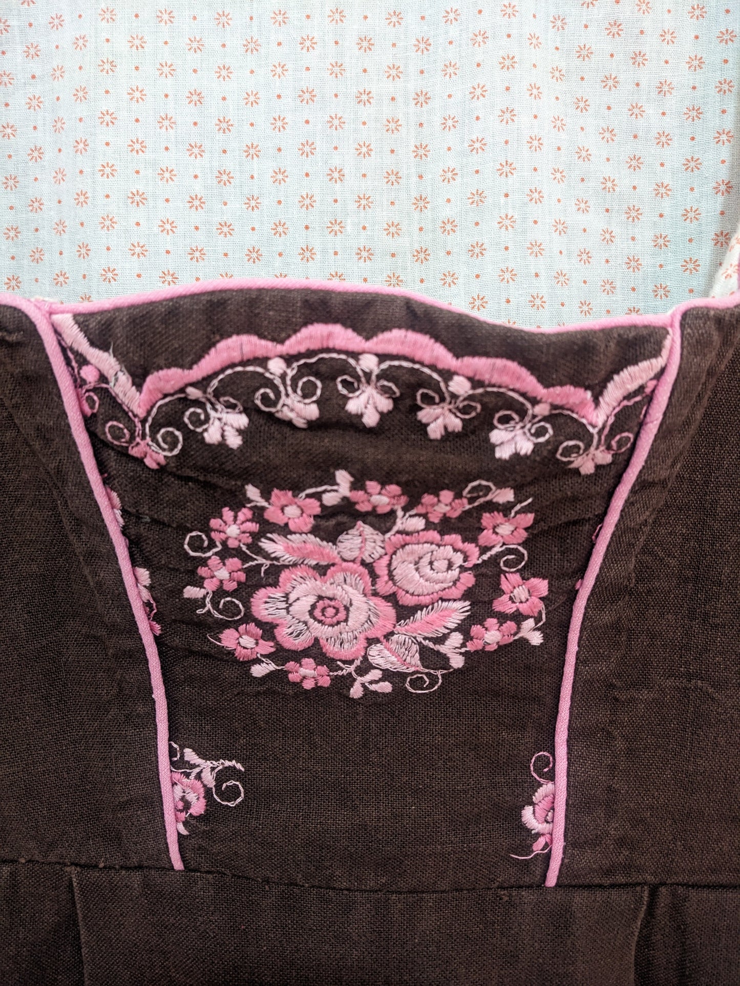 Vintage 1960s-70s brown & pink dirndl