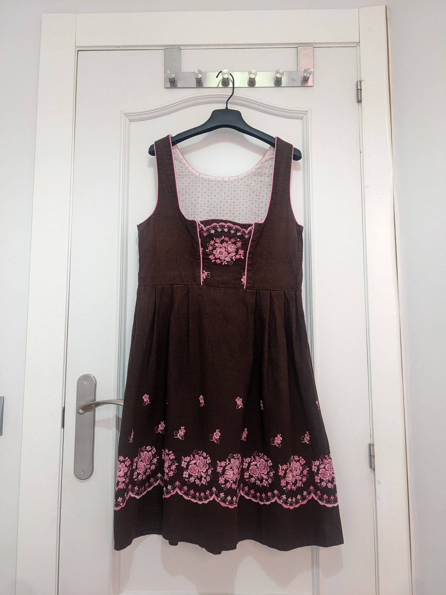 Vintage 1960s-70s brown & pink dirndl