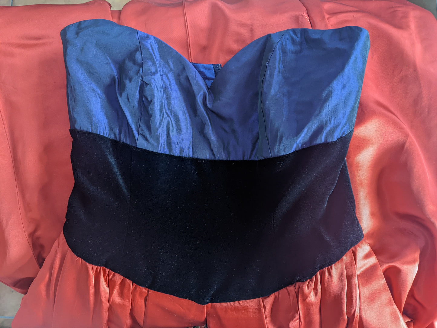 Vintage 1980s Snow White dress