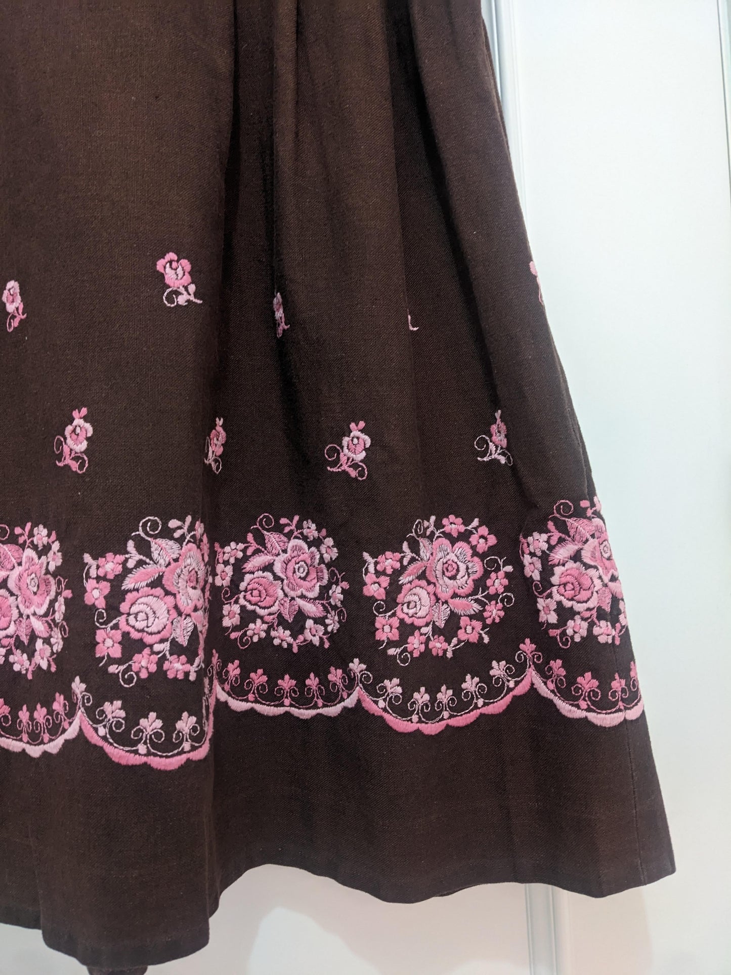 Vintage 1960s-70s brown & pink dirndl